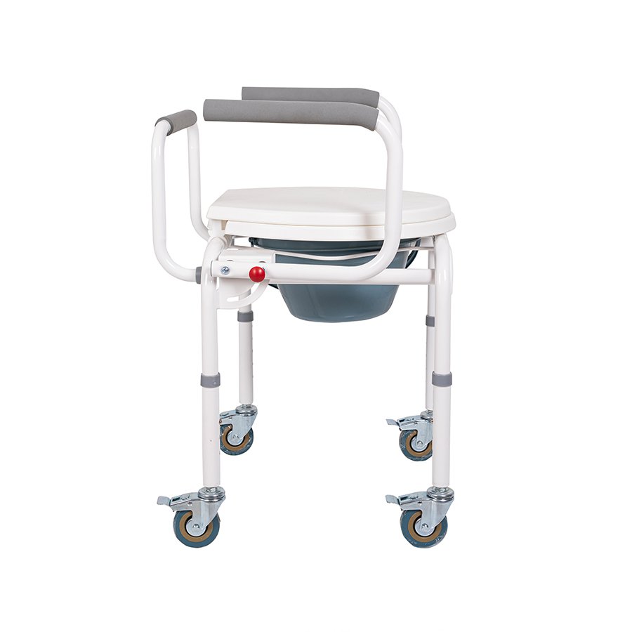 krislo-iz-sanitarnym-osnashhennyam-na-kolesah-karadeniz-medical-pr-772